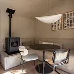 Luxe Hottub Japandi Tiny House In Het Bos Nunspeet