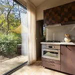 Luxe Hottub Japandi Tiny House In Het Bos Semesterbostad Nunspeet