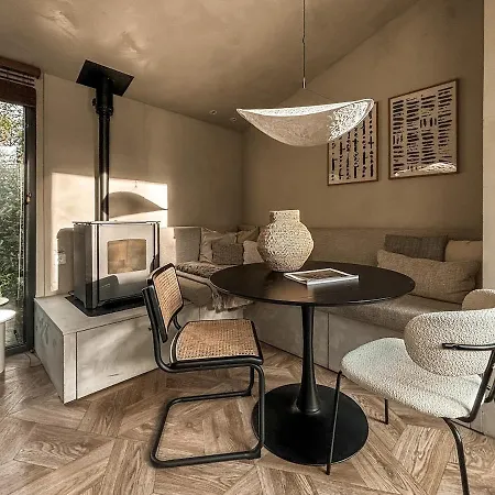 בית נופש Luxe Hottub Japandi Tiny House In Het Bos