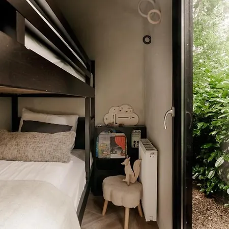 Luxe Hottub Japandi Tiny House In Het Bos Semesterbostad *