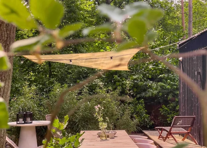 Holiday home Luxe Hottub Japandi Tiny House In Het Bos *