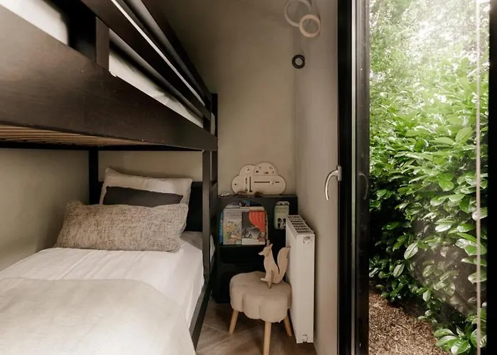 Luxe Hottub Japandi Tiny House In Het Bos 펜션 *
