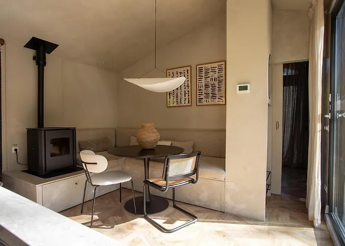 Luxe Hottub Japandi Tiny House In Het Bos 펜션 *